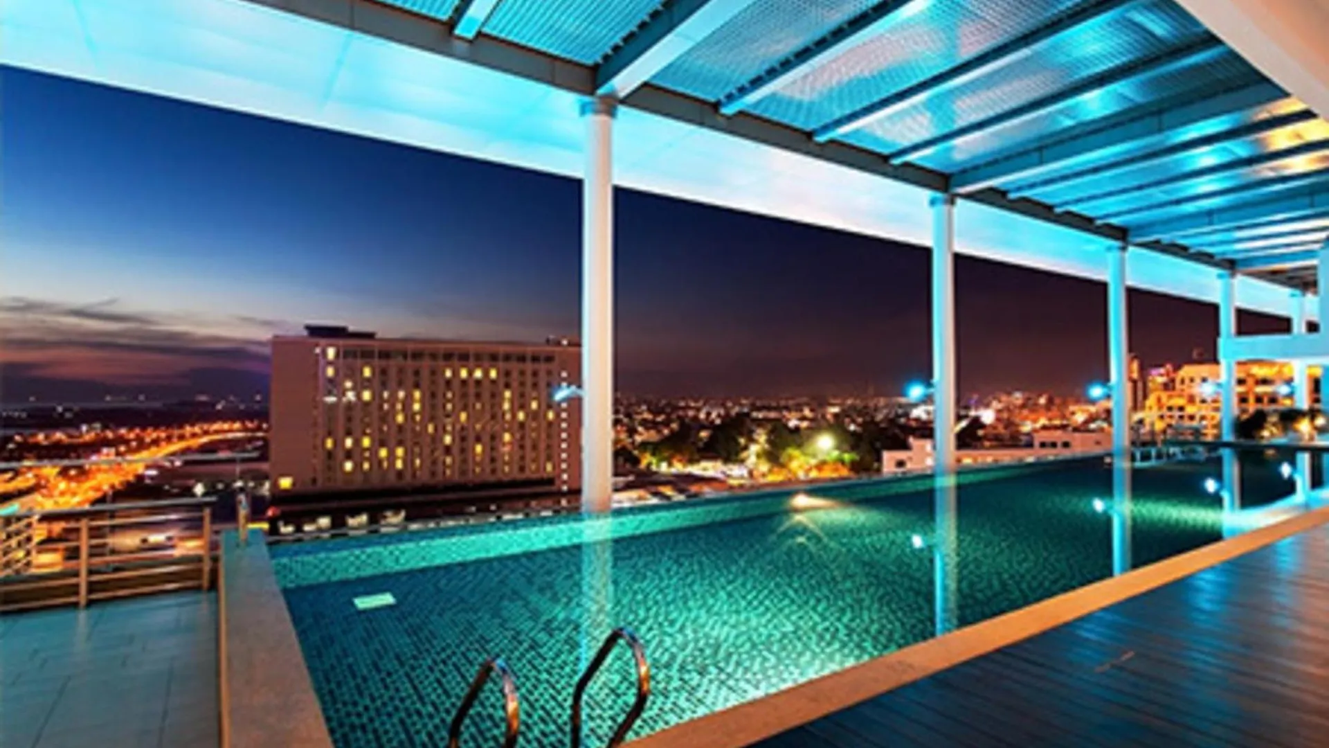 Cosy King With Sea View At The Straits 1309 Apartment Malacca