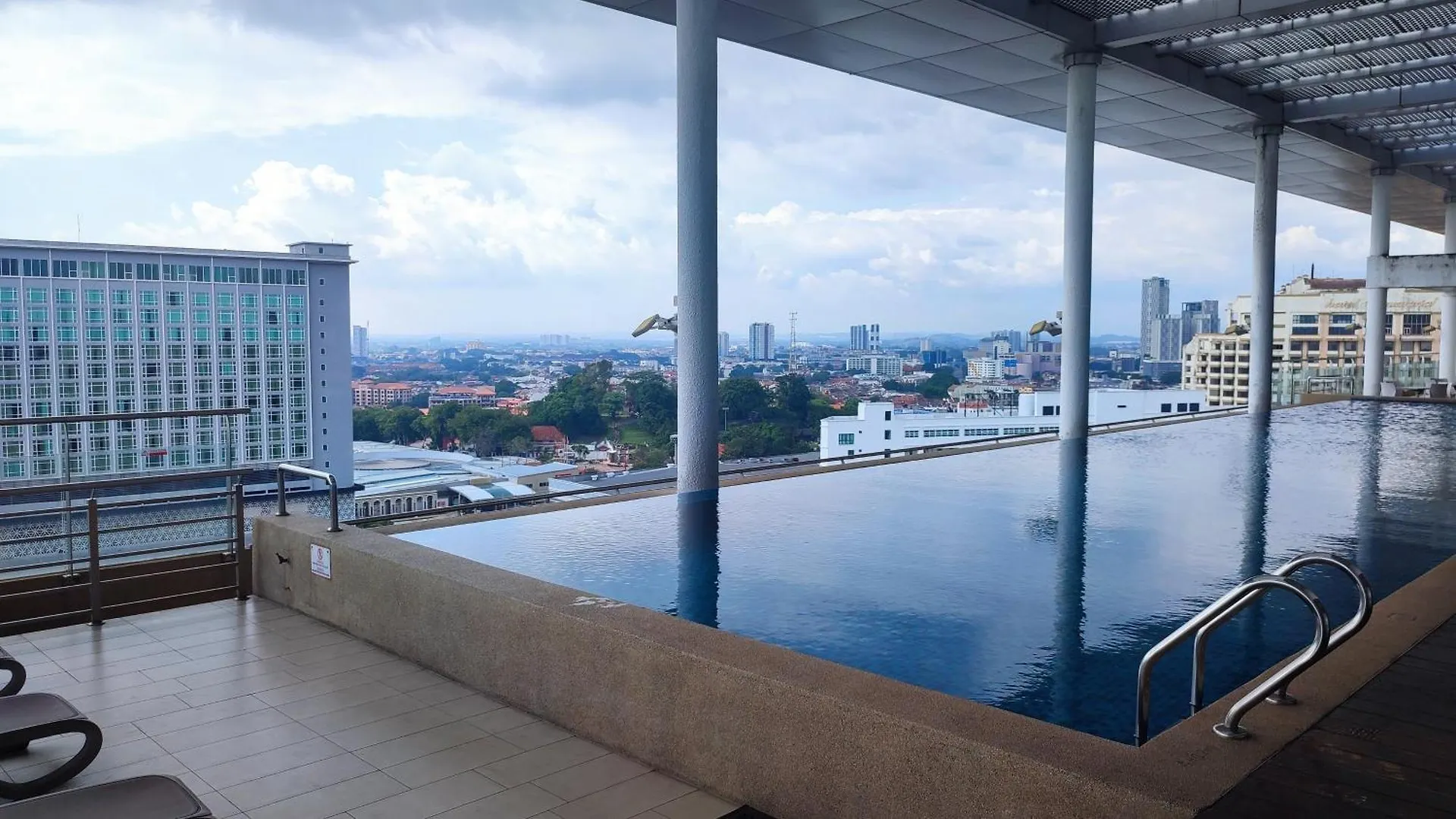 Cosy King With Sea View At The Straits 1309 Apartment Malacca